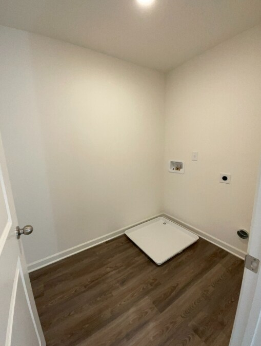 Building Photo - 189 Kinsale Dr