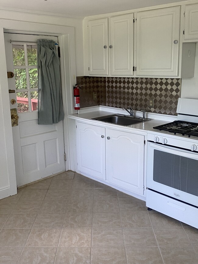 Building Photo - 782 Rte 9