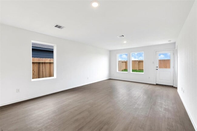 Building Photo - 12918 Shells Ln
