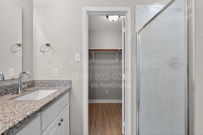 Building Photo - 16350 Many Trees Ln