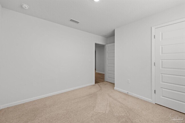 Building Photo - 7349 Lakeside Oak Ct