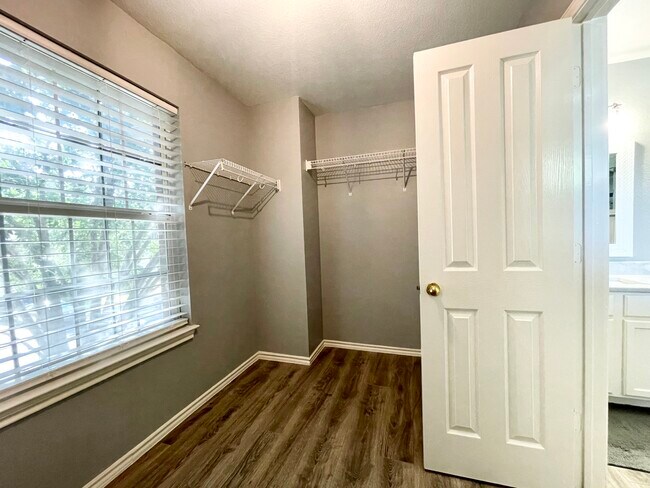 Large main closet natural light - 11519 Brae Hill