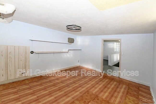 Building Photo - 5618 Leumas Rd