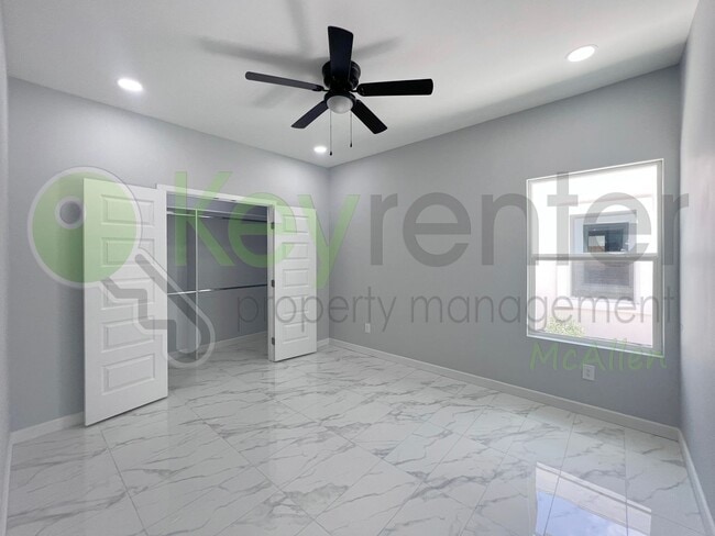 Building Photo - 1st month FREE! 3b/2bath Apartment in Edinburg-Don't Miss Out!