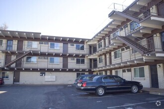 Building Photo - 1 Bed 1 Bath Condo In The Heart Of Denver