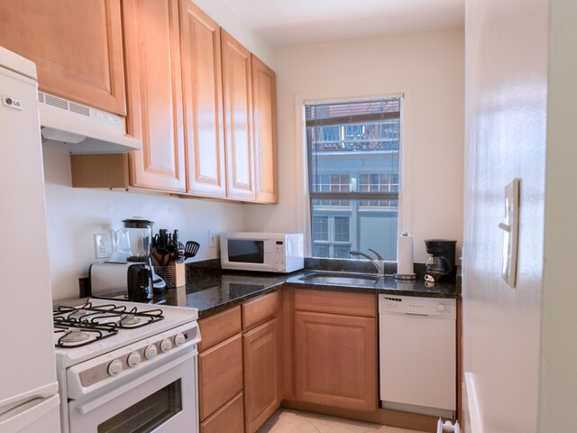 Building Photo - 1828 Riggs Place NW Apt 21