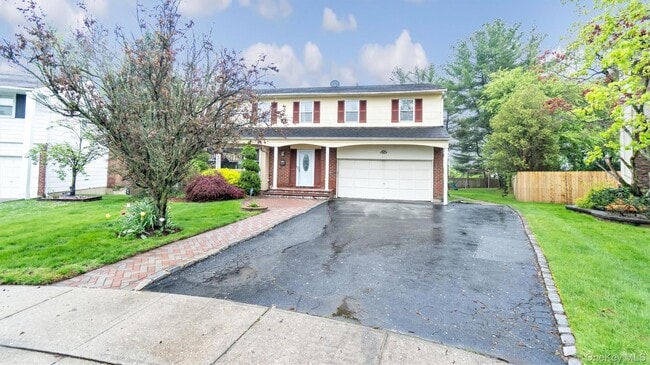 Building Photo - 47 Carriage Rd