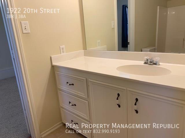 Building Photo - 1922 20th St