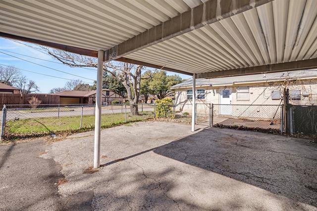 Building Photo - 7700 Mary Dr