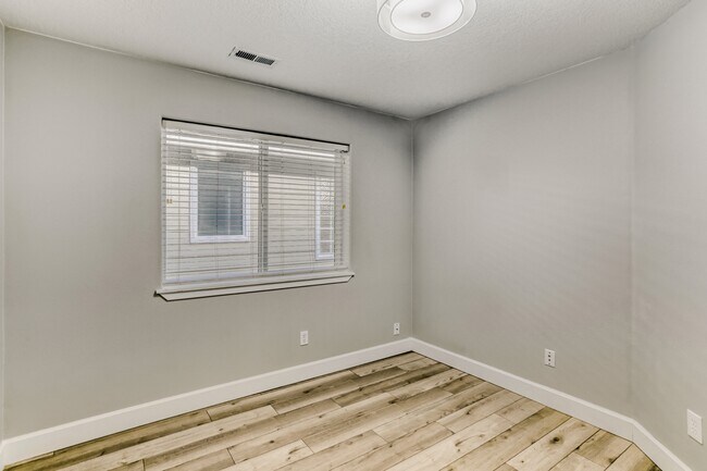 Building Photo - 16603 SW 134th Terrace