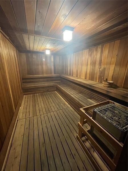 Building Photo - 19667 Turnberry Way