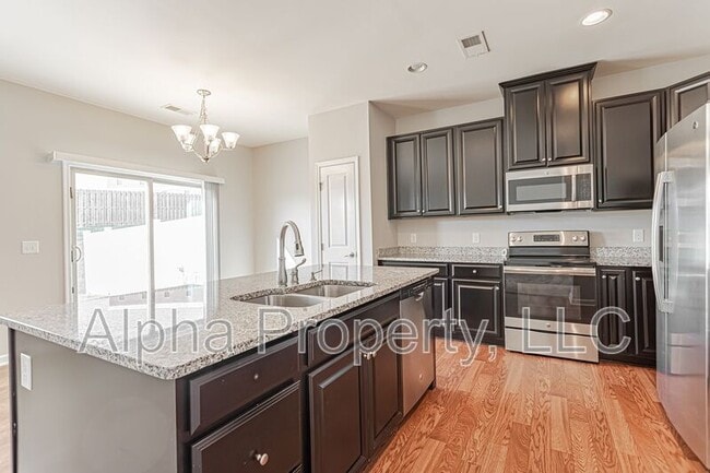 Building Photo - 125 Middleby Way