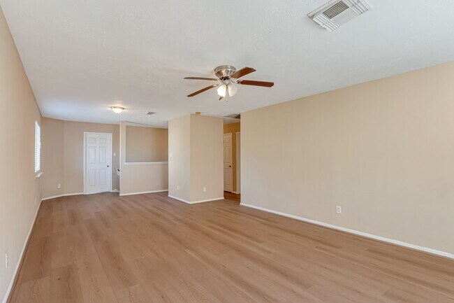 Building Photo - 914 Chapwood Ct