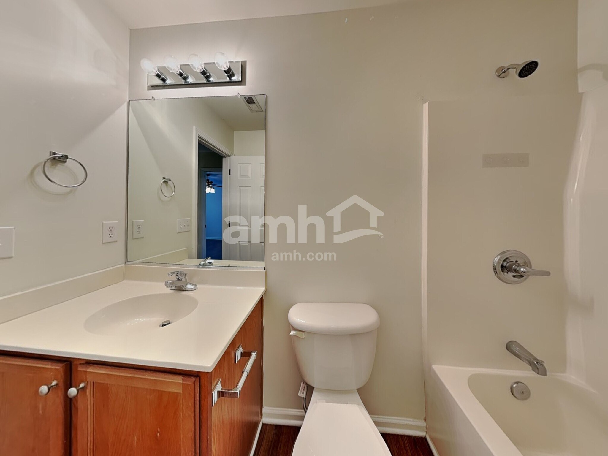 Building Photo - 5065 Walden Ridge Dr