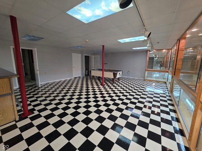 Building Photo - 3803 Biscayne Rd