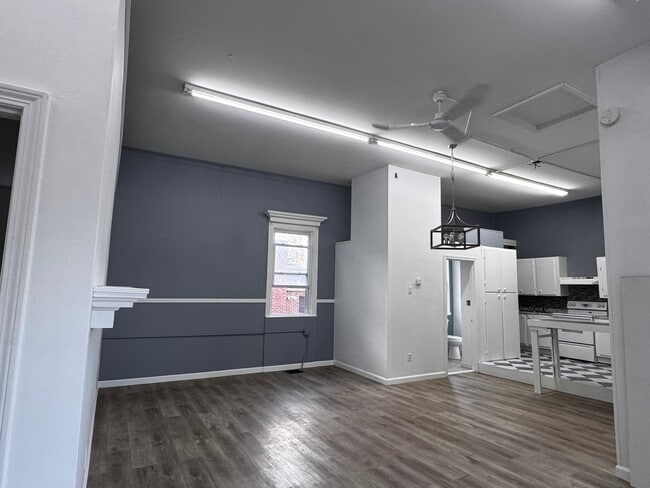 Building Photo - 20 Elmwood Ave