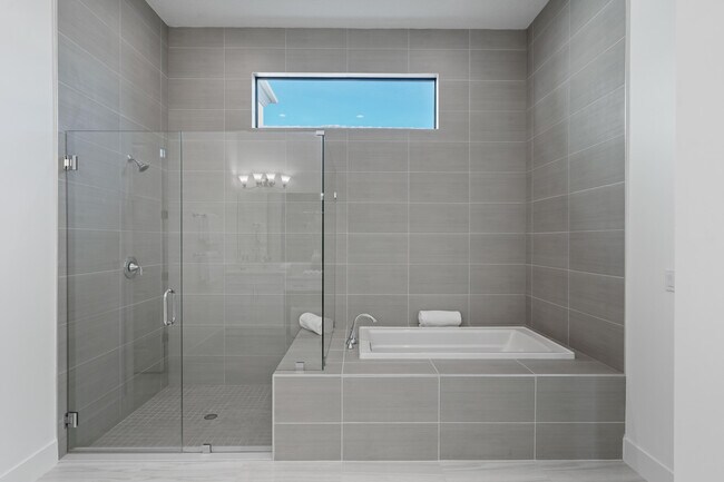 Building Photo - 13710 Artisan Cir