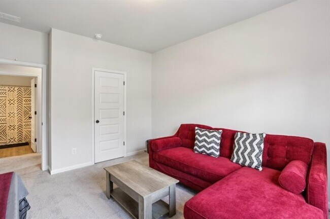 Building Photo - 375 Crider Ct