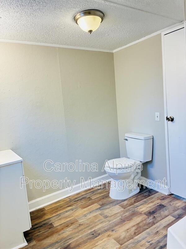 Building Photo - 3822 Towery Rd