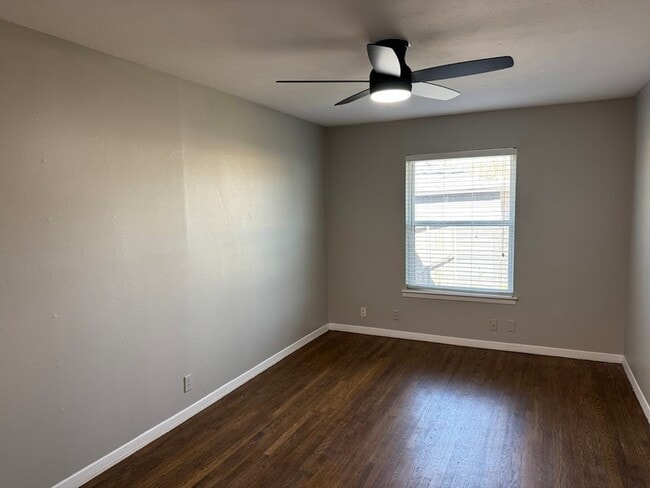 Building Photo - 11321 Wyatt St