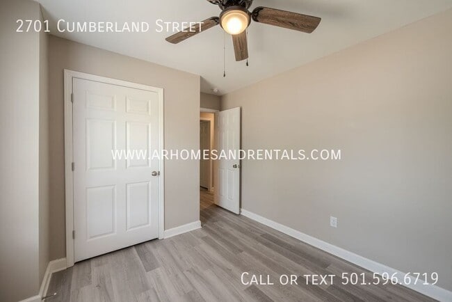 Building Photo - 2701 S Cumberland St
