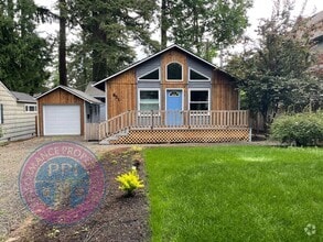 Building Photo - FIRST ADDITION - LAKE OSWEGO / SINGLE LEVE...