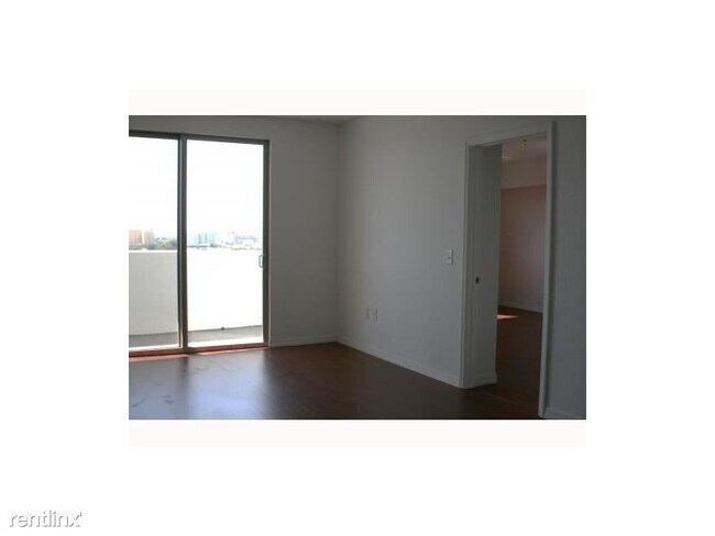 Building Photo - 2 br, 2 bath Condo - Havana Lofts