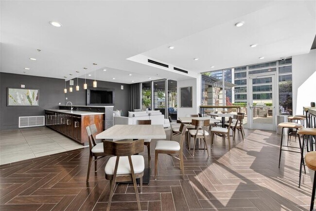 Building Photo - 855 Peachtree St NE