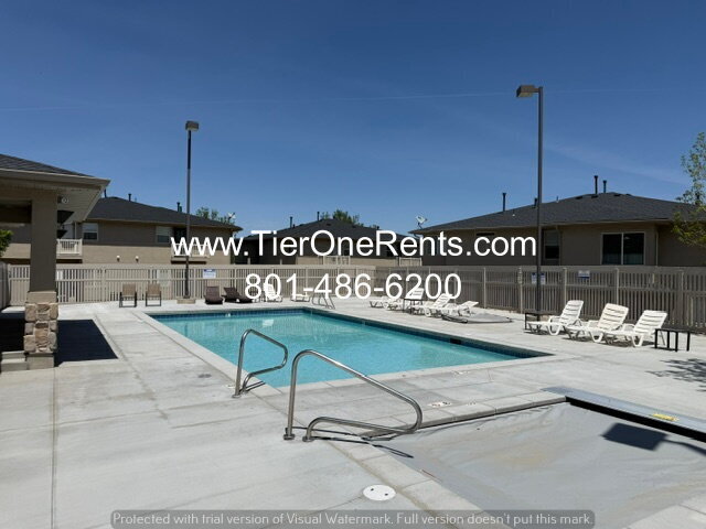 Building Photo - NO DEPOSIT option for qualified renters