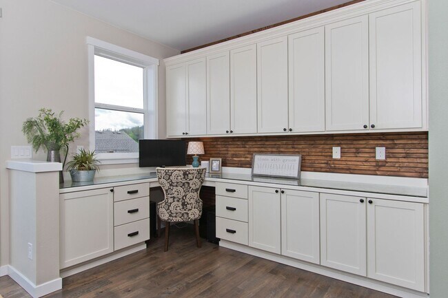 Building Photo - 4Bd/3Ba Snoqualmie House