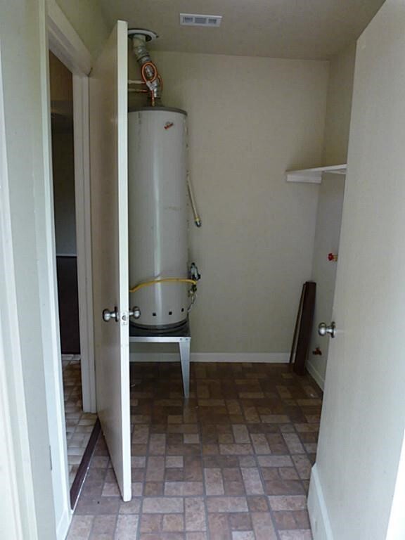 Building Photo - 10306 Twin Hills Ct