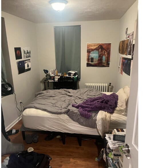 Building Photo - 220 Hanover St