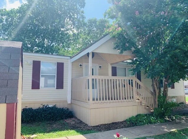 Building Photo - 1712 Bison Dr