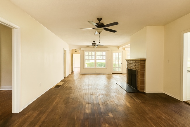 Building Photo - 126 Masterpiece Rd