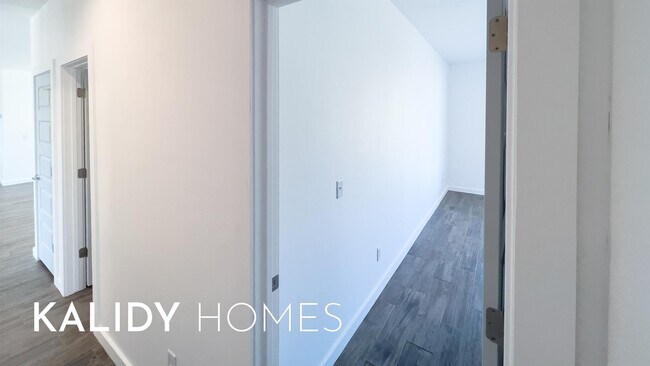 Building Photo - 1832 Kalidy Dr