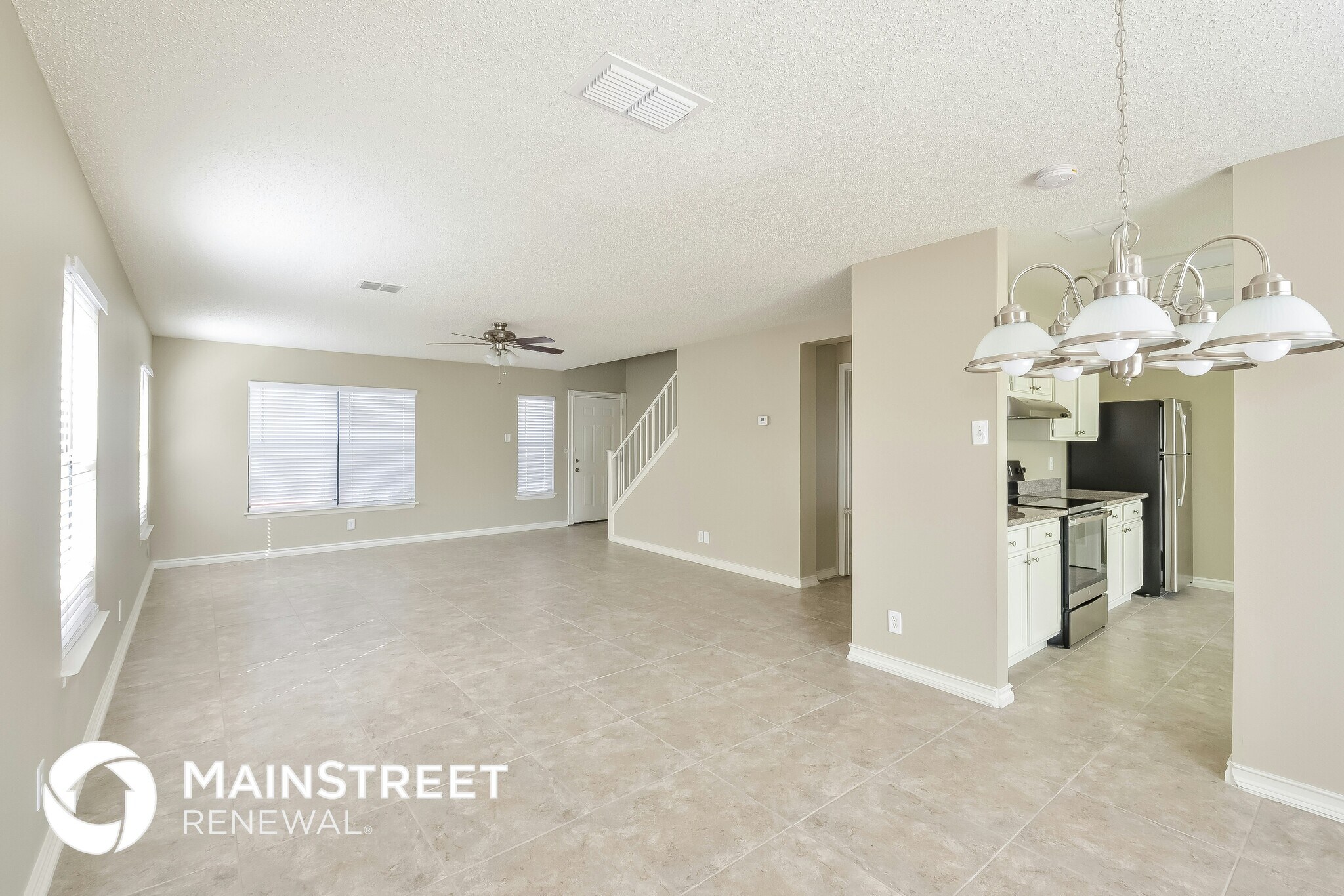 Building Photo - 8118 Sunshine Trail Dr