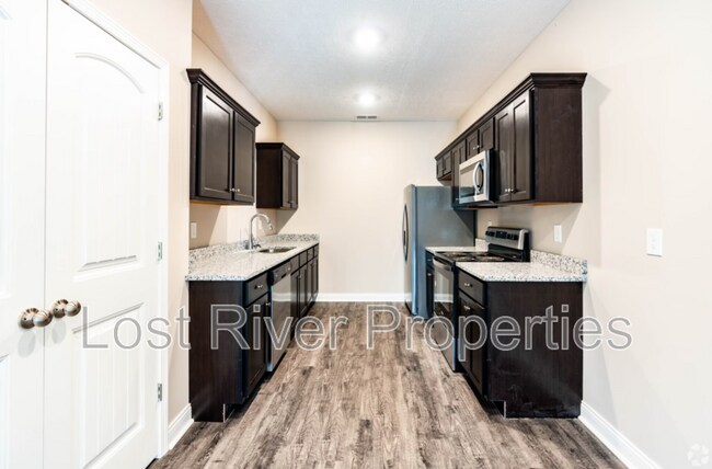 Building Photo - 4496 Wilford Ln