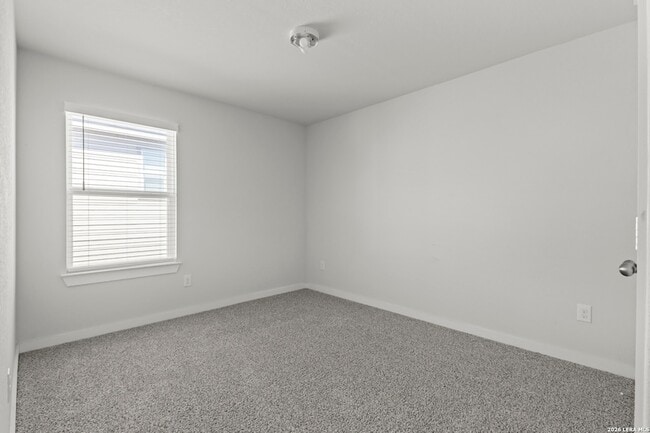 Building Photo - 4837 Park Gln