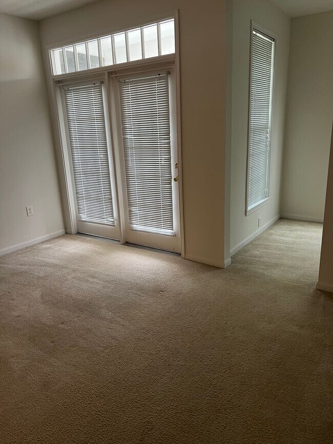 Building Photo - 280 Celebration Blvd