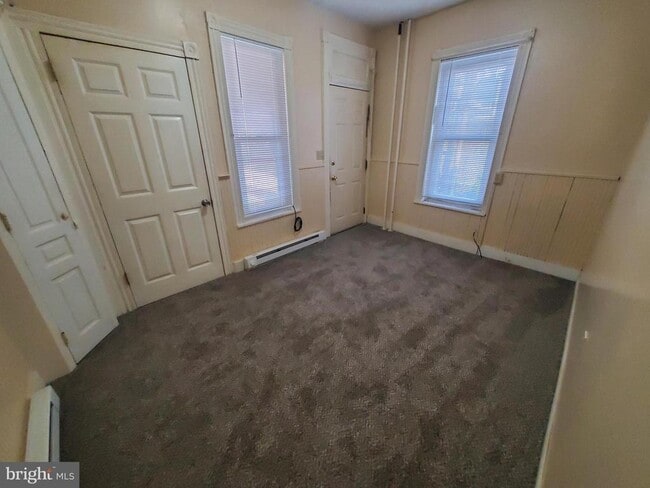 Building Photo - 638 N 2nd St