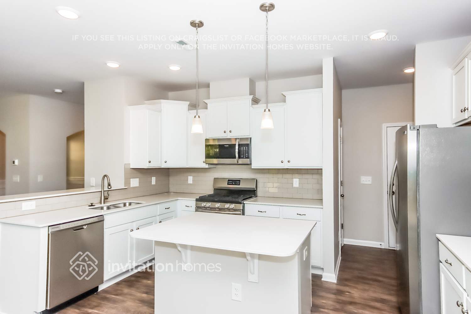 Building Photo - 148 Falls Cove Dr