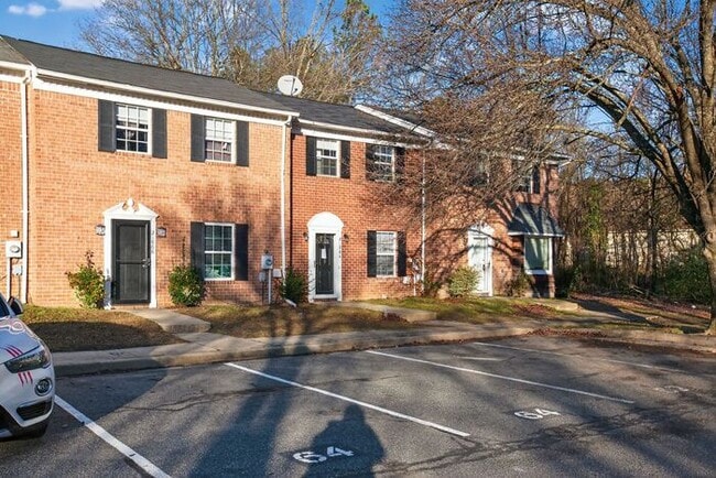 Building Photo - 21864 Ronald Dr