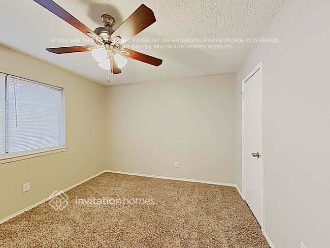 Building Photo - 661 Dandelion Dr