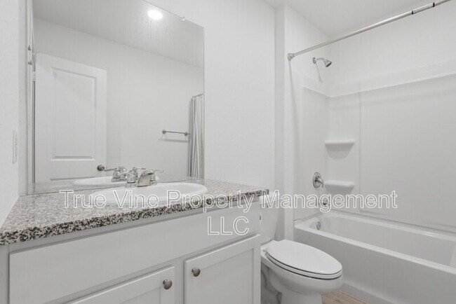 Building Photo - 7119 Satellite Wy