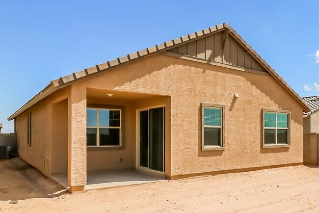 Building Photo - 4426 S 111th Dr