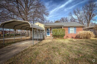 Building Photo - FOR LEASE | Brookside | $1300 Rent + $1300...