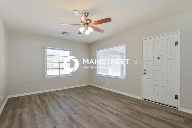 Building Photo - 3 Bedroom Pet-Friendly Home in Tucson, AZ ...