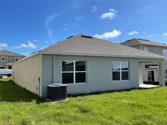 Building Photo - 2136 Silver Brk Wy