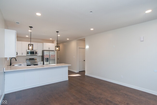 Building Photo - 3226 Keystone Lakes Way