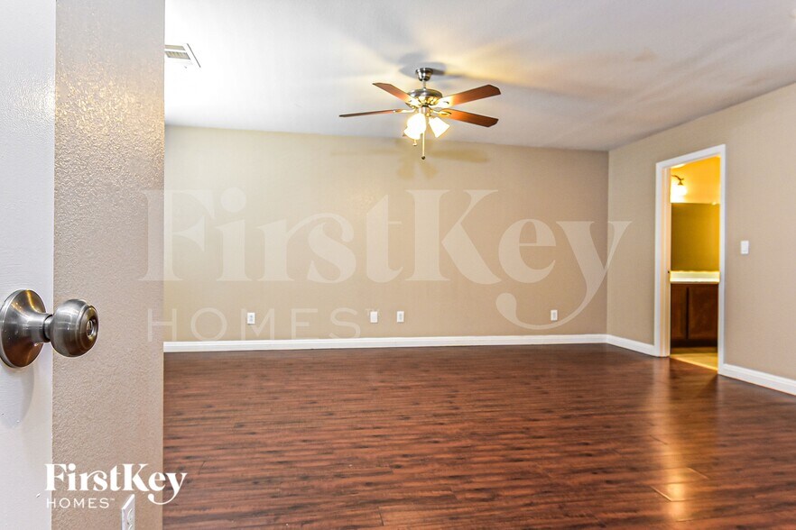 Building Photo - 5970 Tamara Costa Ct